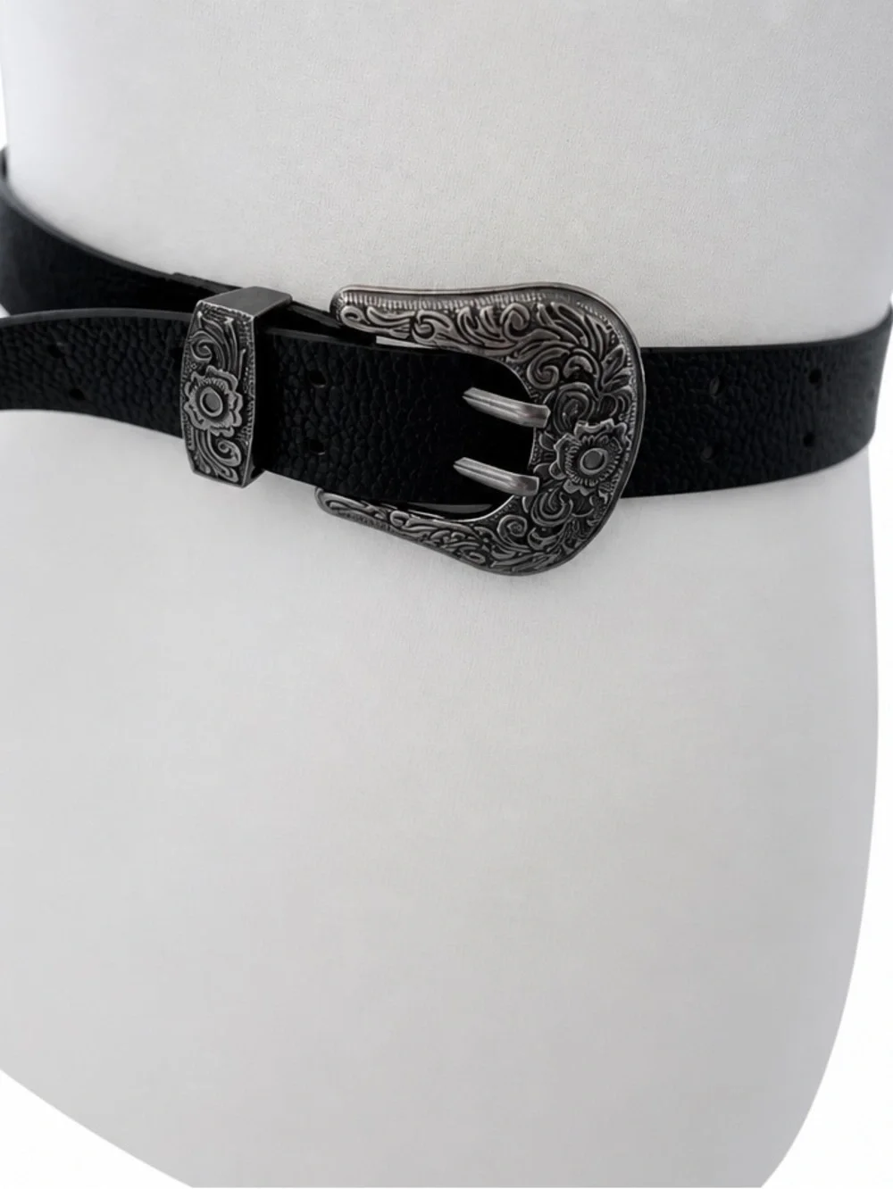 Black Western-Inspired Faux Leather Belt with Engraved Silver-Tone‎ Buckle